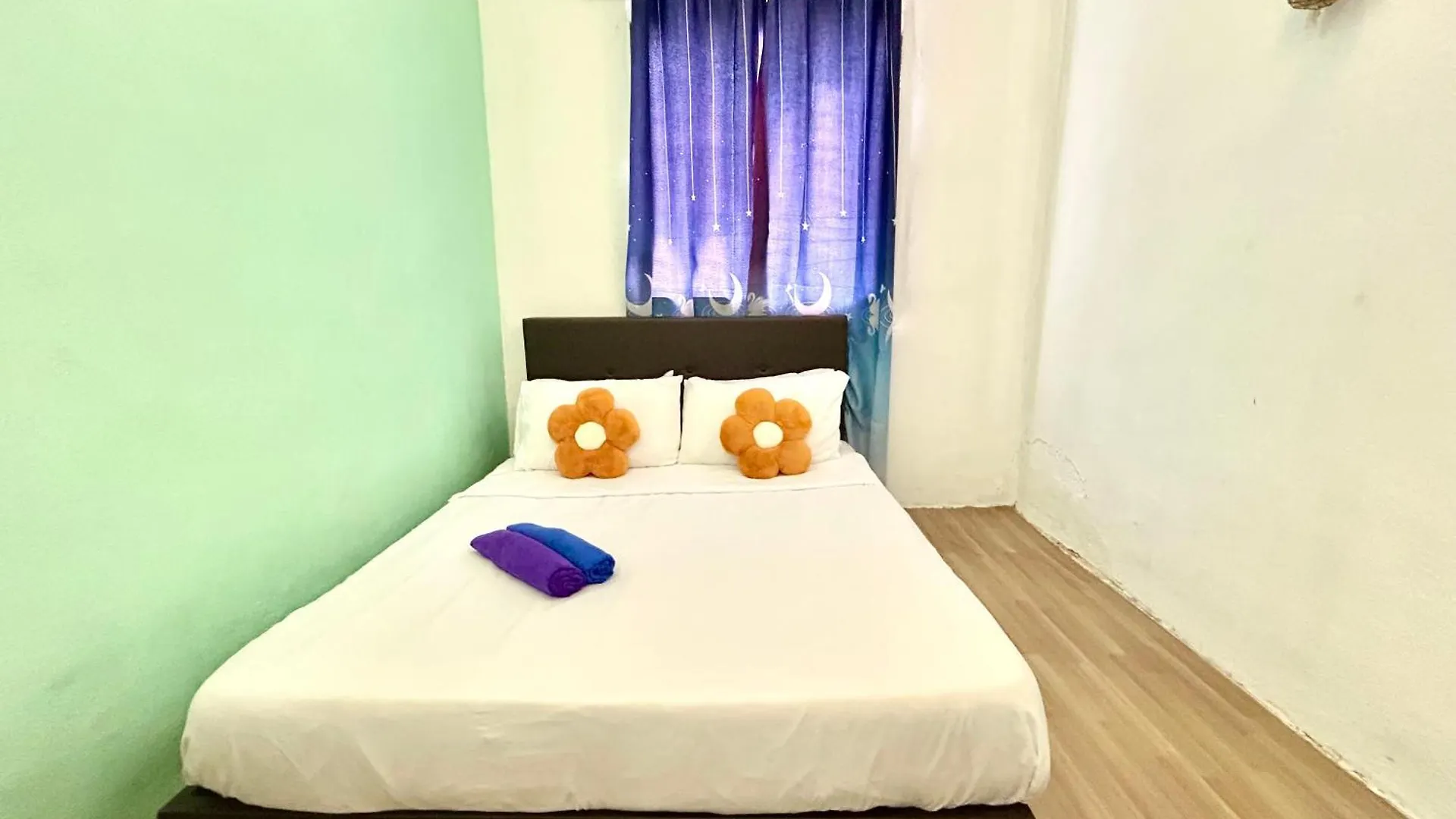 بيت للعطل Cozy 18 Entire 3 Bedroom @Alma بوكيت ميرتاجام